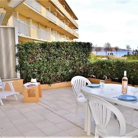 T2 Avec Parking Au Lavandou, Pieds Dans L'eau - Fr-1-251-210 *